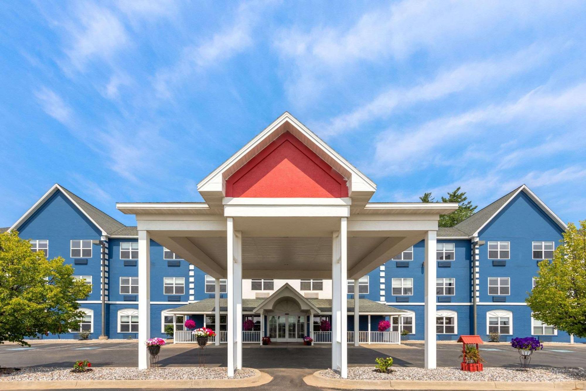 Americinn By Wyndham Iron Mountain Eksteriør billede